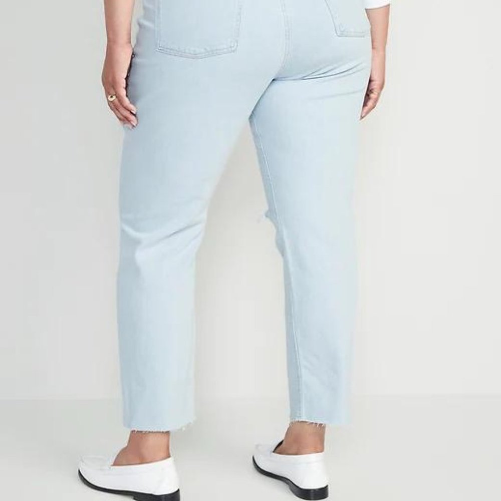 Old Navy Extra High-Waisted Button-Fly Sky-Hi Straight Ripped Jeans for Women - Picture 11 of 11
